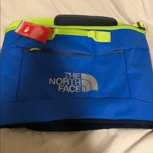 New north face Snowboard sleeve
